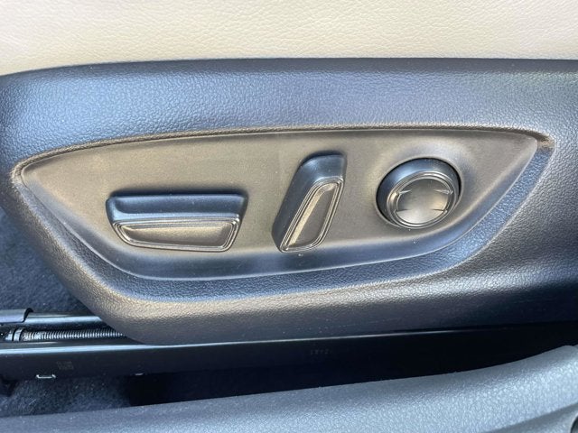 2024 Toyota Camry Hybrid SE