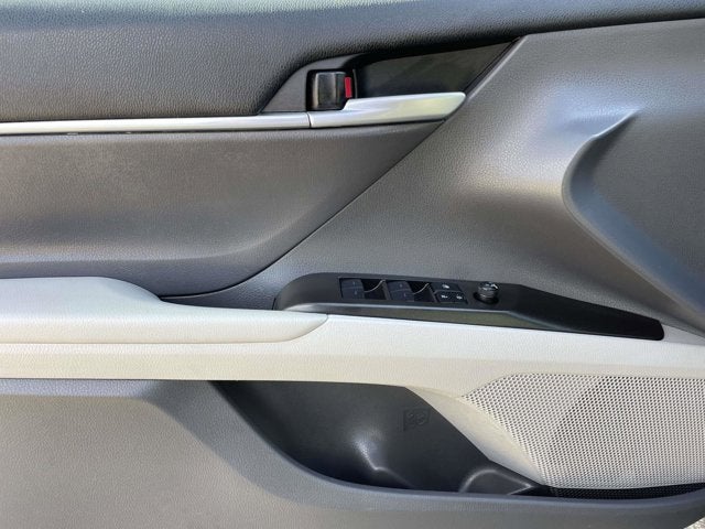 2024 Toyota Camry Hybrid SE