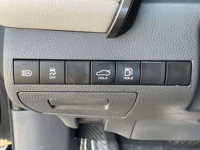 2024 Toyota Camry Hybrid SE