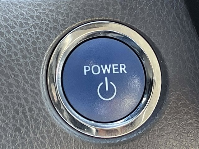 2024 Toyota Camry Hybrid SE