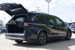 2025 Toyota Sienna Platinum