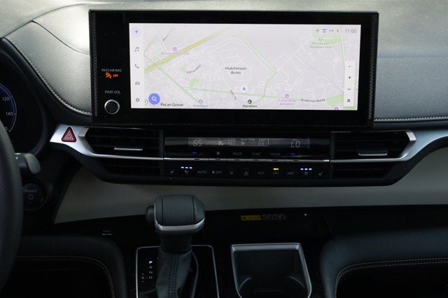 2025 Toyota Sienna Platinum