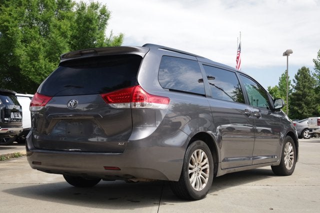 2014 Toyota Sienna XLE AAS
