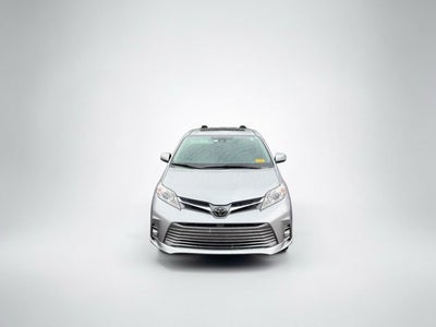 2019 Toyota Sienna XLE