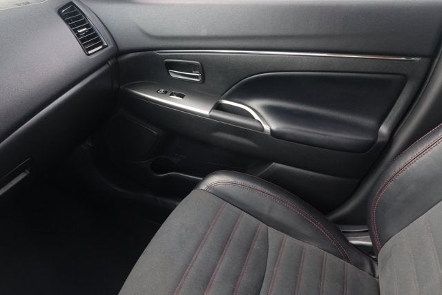 2024 Mitsubishi Outlander Sport SE