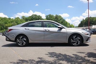 2025 Hyundai Elantra Limited