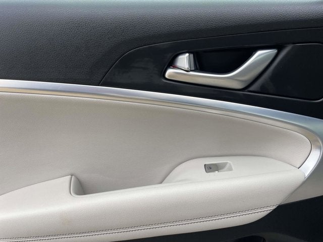 2024 Genesis G70 2.5T