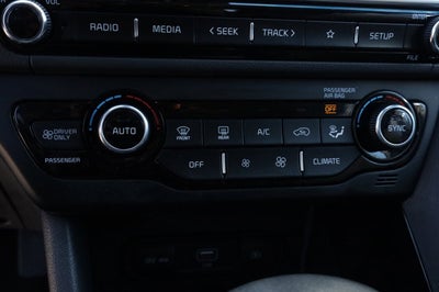 2022 Kia Niro LXS