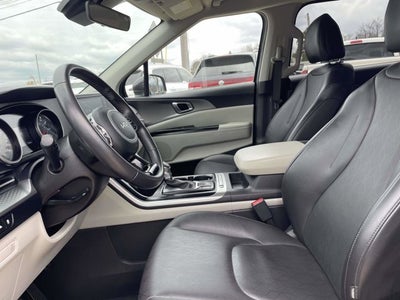 2024 Kia Carnival LX