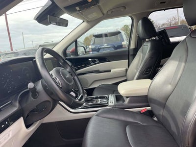 2023 Kia Carnival SX