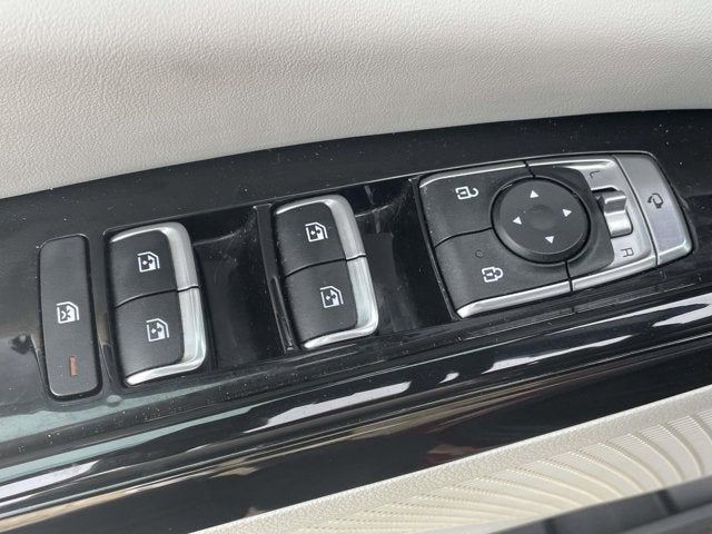 2023 Kia Carnival SX