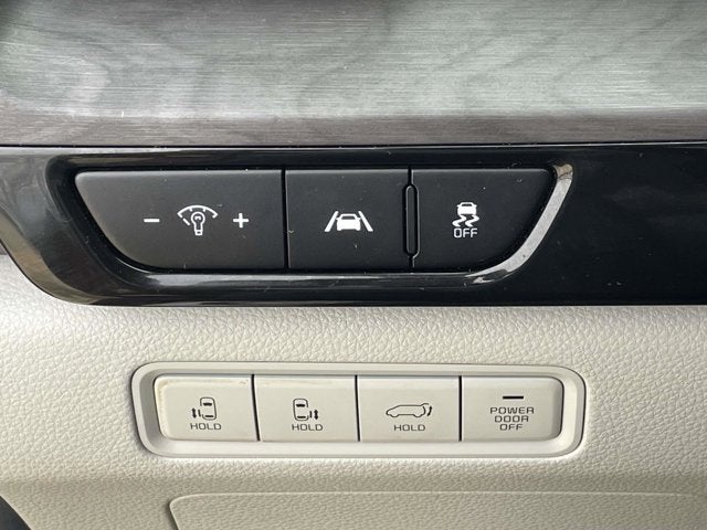 2023 Kia Carnival SX