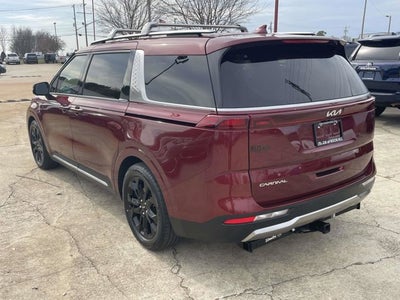 2023 Kia Carnival SX