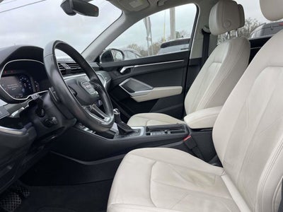 2023 Audi Q3 S line Premium