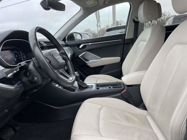 2023 Audi Q3 S line Premium