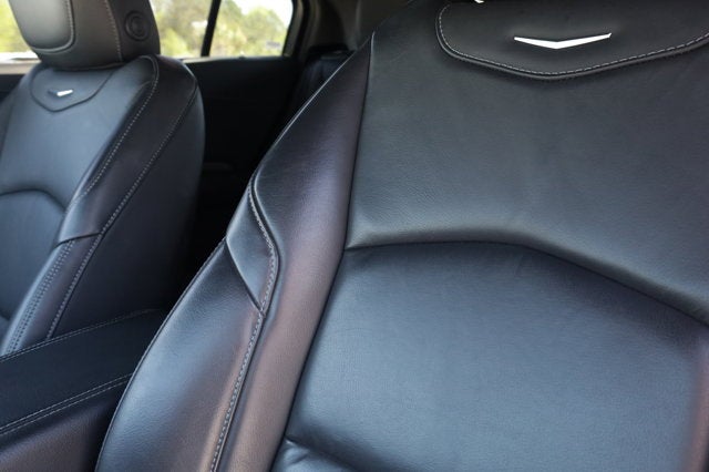 2024 Cadillac XT4 AWD Premium Luxury