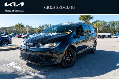 2020 Chrysler Pacifica Touring L Plus