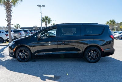 2020 Chrysler Pacifica Touring L Plus