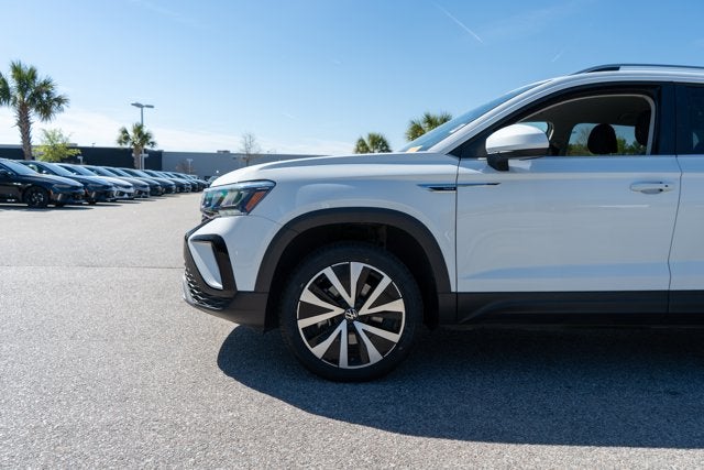 2024 Volkswagen Taos SE