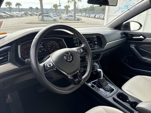 2019 Volkswagen Jetta R-Line