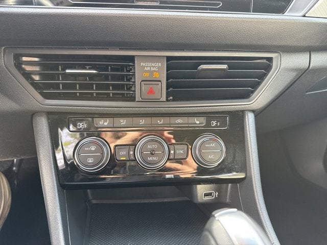 2019 Volkswagen Jetta R-Line