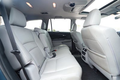 2019 Honda Pilot Touring 8-Passenger