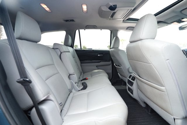 2019 Honda Pilot Touring 8-Passenger