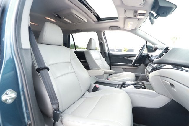 2019 Honda Pilot Touring 8-Passenger