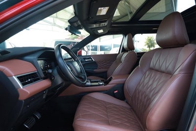 2025 Mitsubishi Outlander SEL