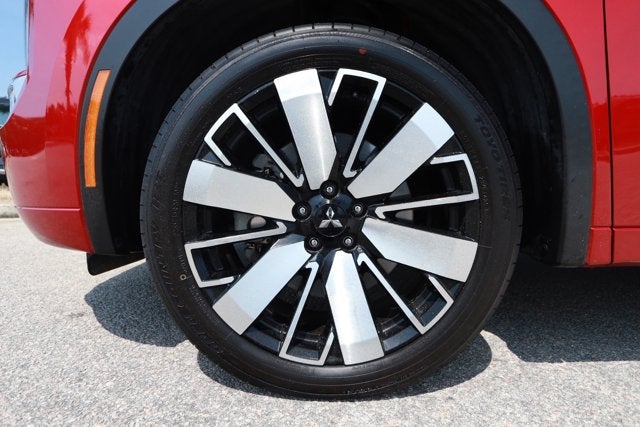 2025 Mitsubishi Outlander SEL