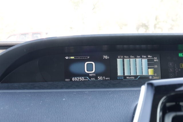 2022 Toyota Prius L Eco