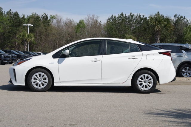 2022 Toyota Prius L Eco