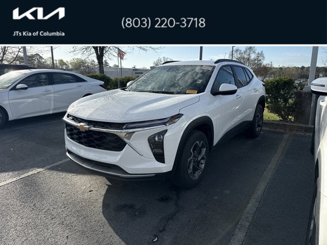 2025 Chevrolet Trax LT