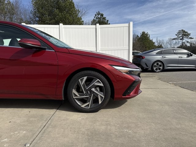 2025 Hyundai Elantra Limited