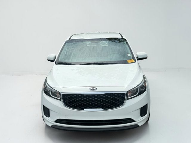 2016 Kia Sedona L