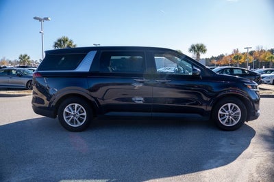 2023 Kia Carnival LX