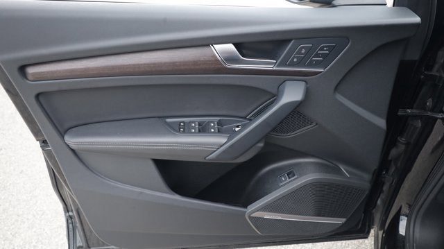 2024 Audi Q5 S line Premium Plus
