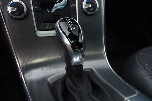 2016 Volvo XC60 T6 Drive-E