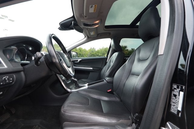 2016 Volvo XC60 T6 Drive-E