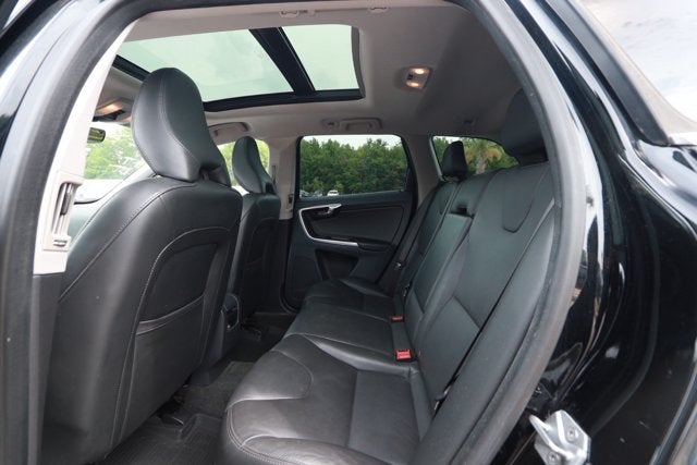 2016 Volvo XC60 T6 Drive-E