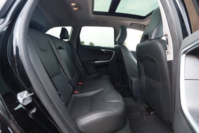 2016 Volvo XC60 T6 Drive-E