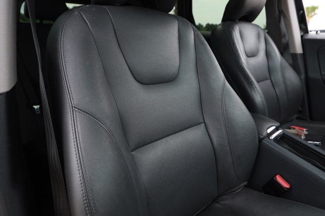 2016 Volvo XC60 T6 Drive-E
