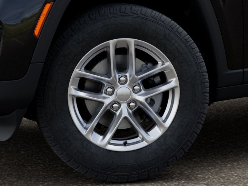 2026 Jeep Grand Cherokee GRAND CHEROKEE LAREDO X 4X2